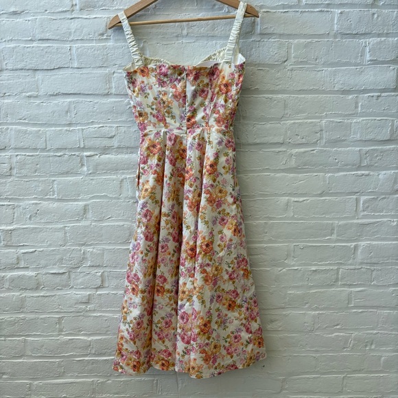 House of CB || Sabrina Corset Fit & Flare‎ Dress Cream Pink XS - Picture 5 of 13